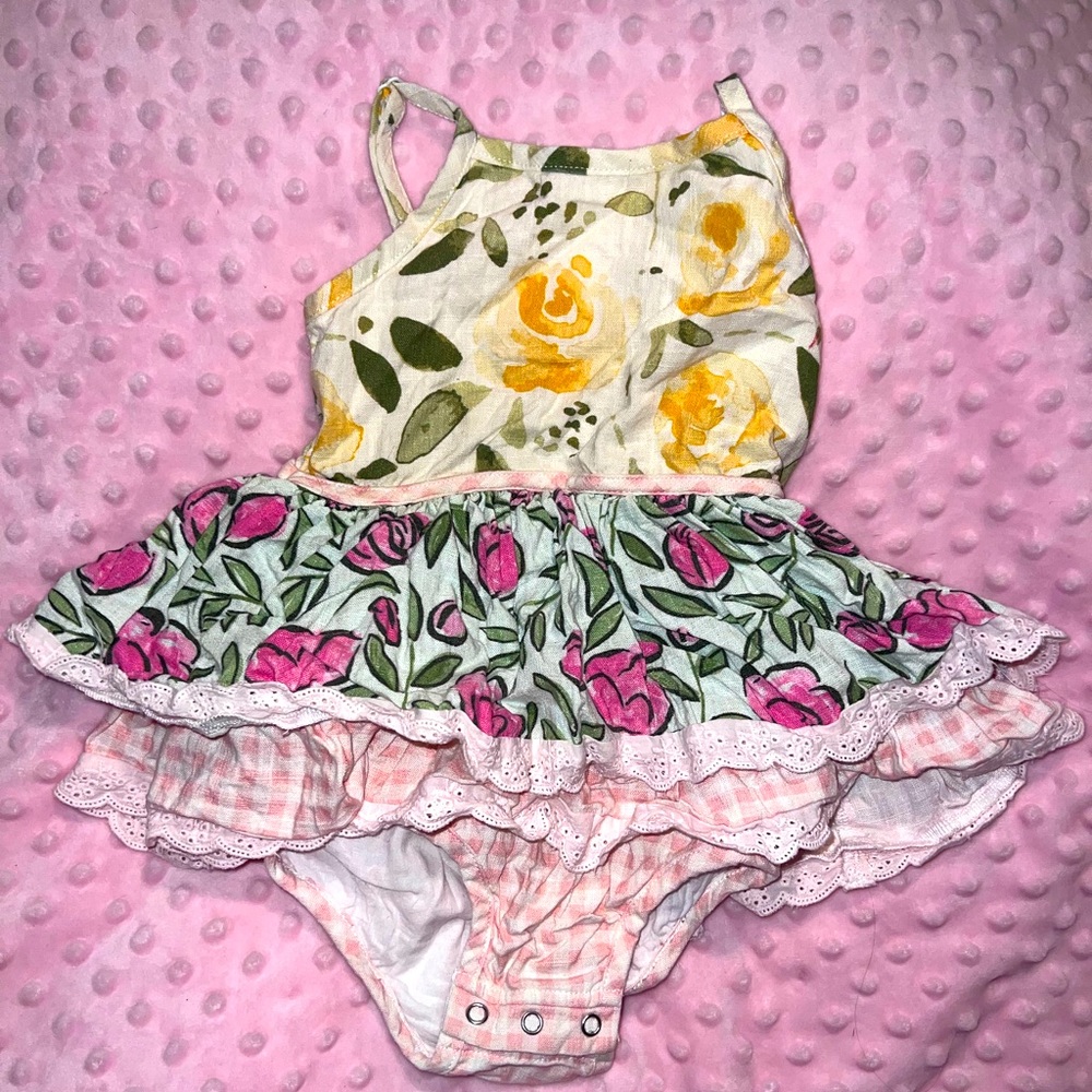 Beautiful Belle bubble nwot